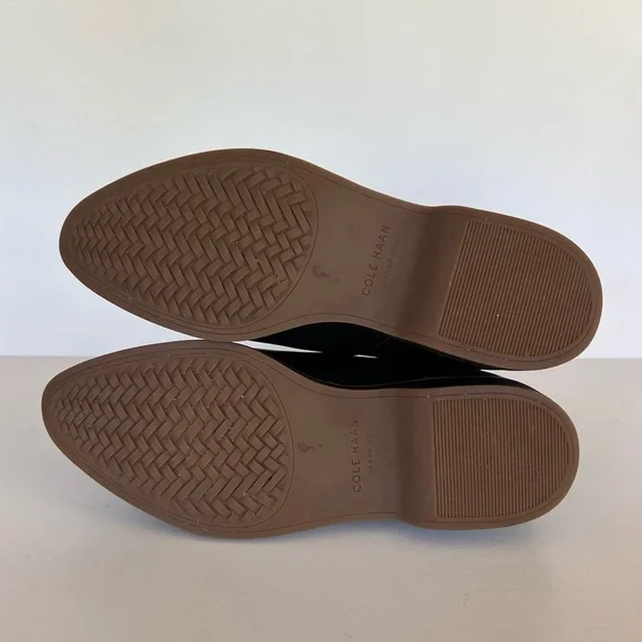 Cole Haan The Go-To Chelsea Boots in Neoprene and Leather, Black, size 6.5B - Picture 2 of 13